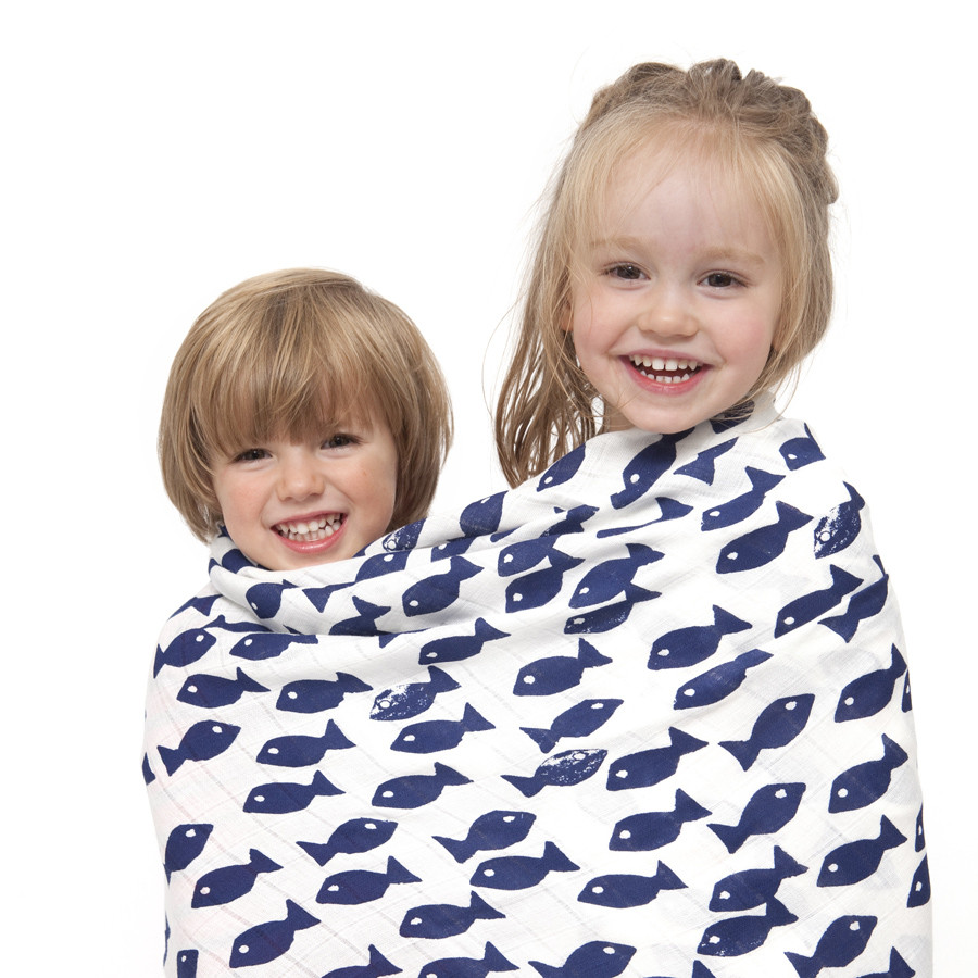 Swaddle_fishes_Hana